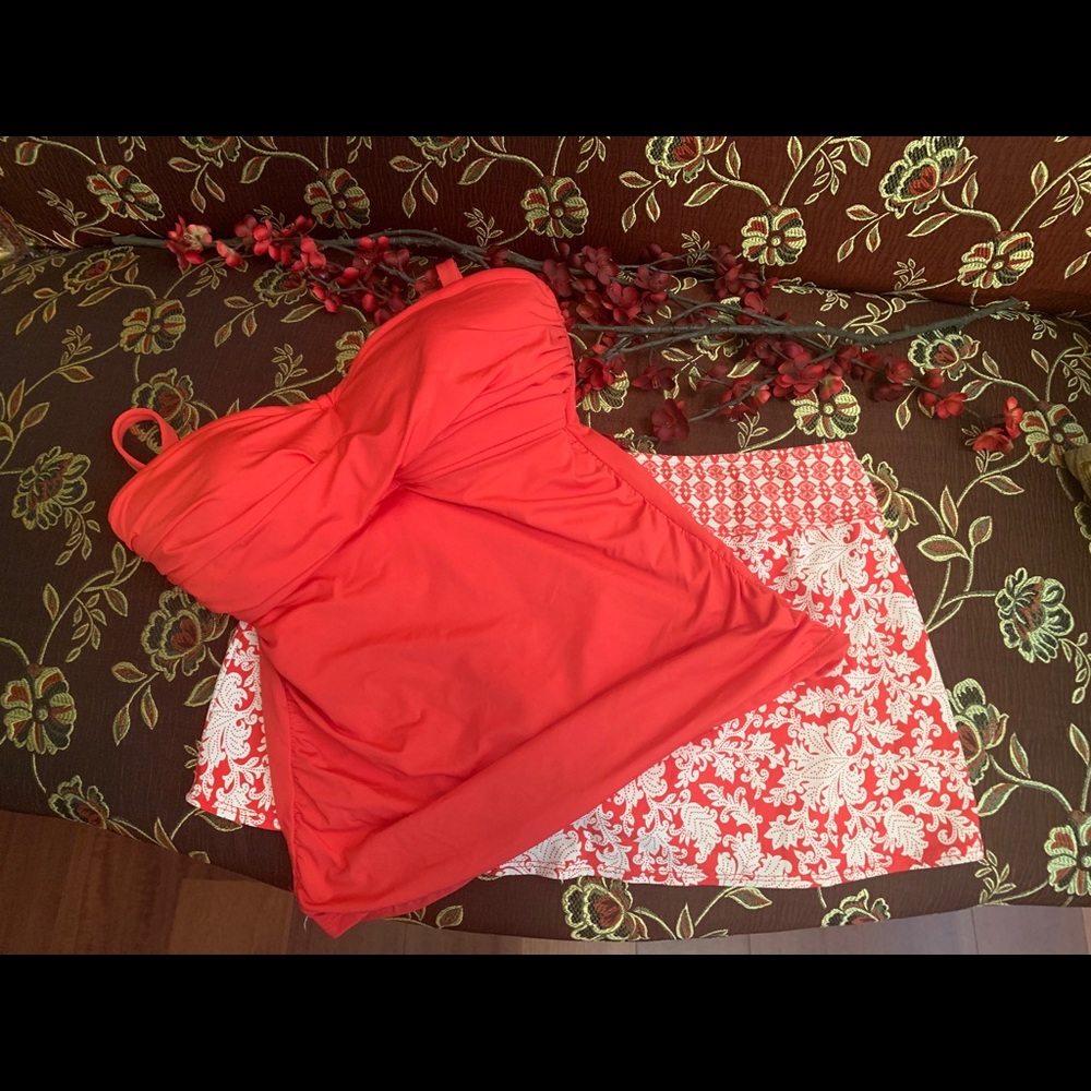 Gibson Latimer Top and Alex Marie Skirt